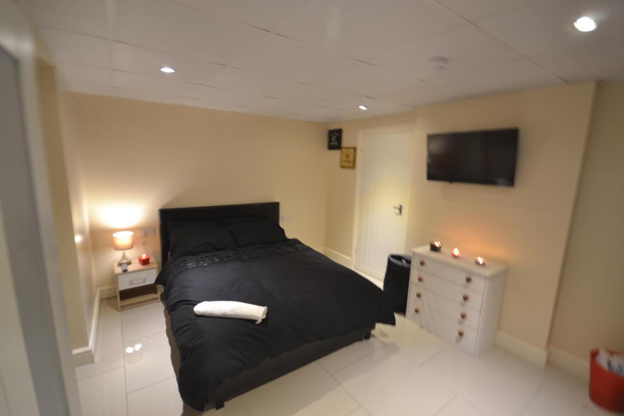 Premier Lodge Central Wolverhampton Quarto foto